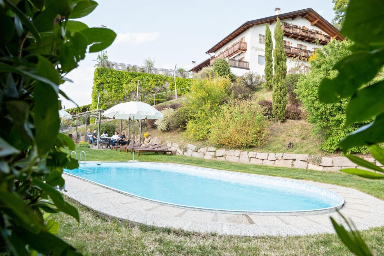 Engadiner Apartments & Wines Montagna Exterior photo