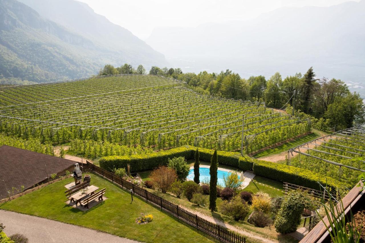 Engadiner Apartments & Wines Montagna Exterior photo